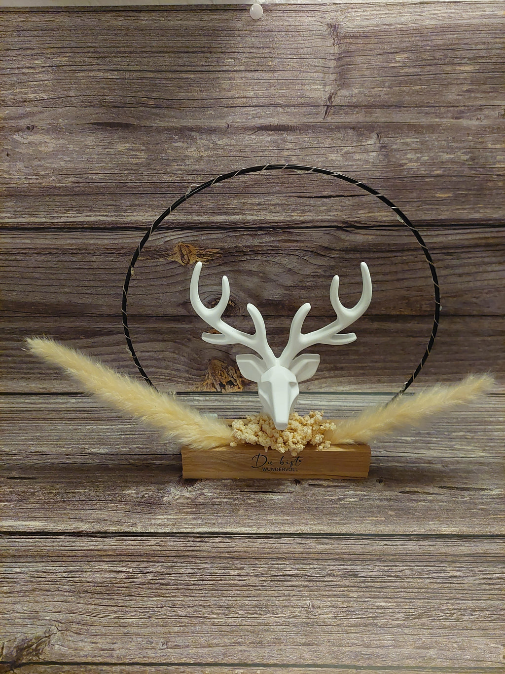 Großer Hirsch mit Beleuchtungsring