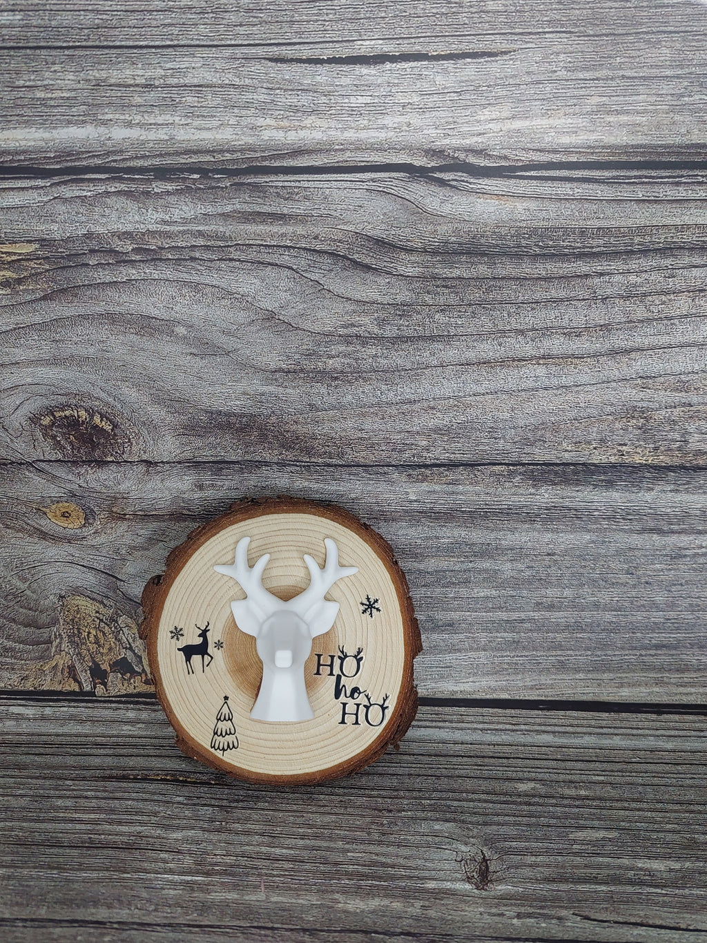 🦌 Holzscheibe „Hirschzauber"